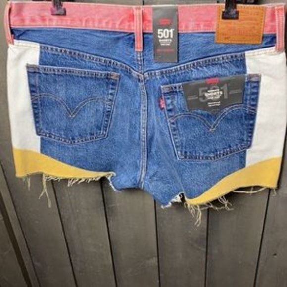 Levi’s 501 High Rise Cutoff Shorts Non Stretch Size 32 NWT - Picture 3 of 4